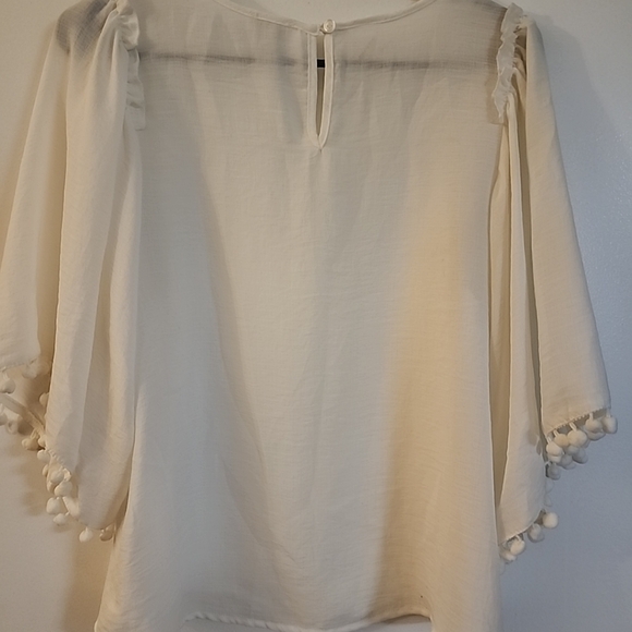 Spense Top - Picture 5 of 6